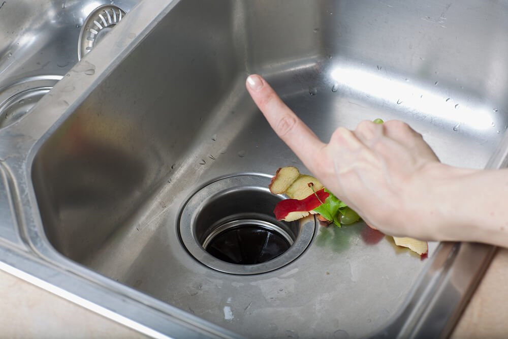 Should Cold or Hot Water Be Used in the Garbage Disposal